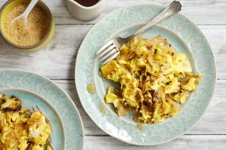 Classic Matzo Brei Recipe