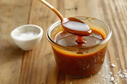 Warm Versatile Sweet Sauce: A Multi-Functional Indulgence