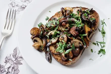 Mushrooms on Toast: A Timeless Savory Classic