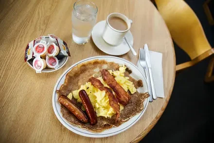 Finnish Pancakes (Lettus Crepes): A Classic Nordic Pan-Fried Delight