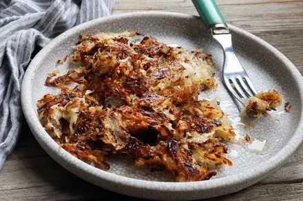Alison Roman’s Perfect Hash Browns: Crispy-Outside, Creamy-Inside
