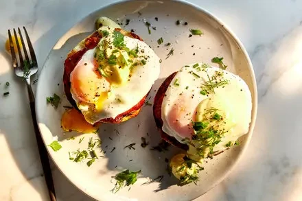 Eggs Benedict: A Decadent Brunch Classic
