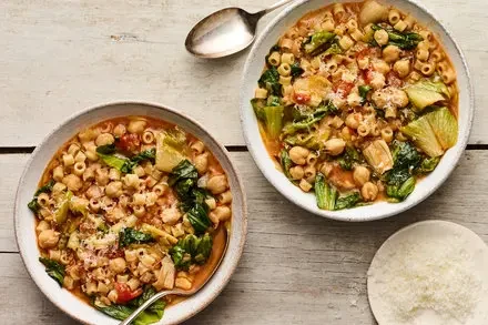 Pasta e Ceci: A Hearty Italian Chickpea and Pasta Stew