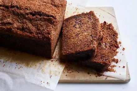 Bakesale Betty’s Renowned No-Mixer Banana Cake: A Timeless Caramelized Classic