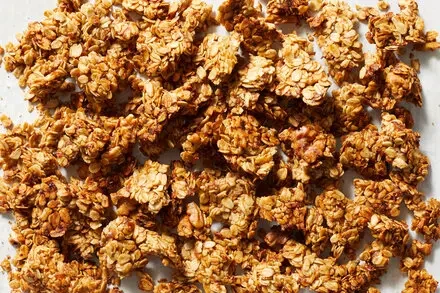 Banana Bread-Inspired Granola Recipe & Guide