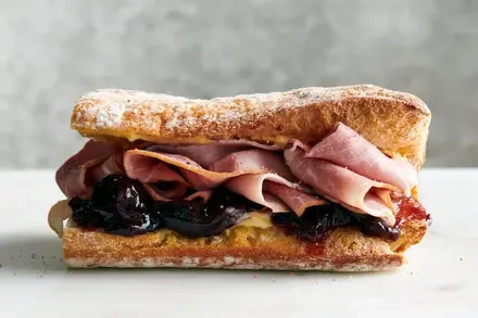 Classic Ham and Jam Sandwich – A Timeless Lunchtime Delight