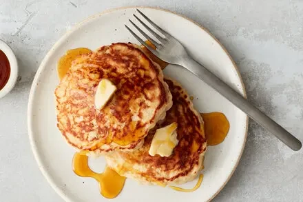 Banana-Buttermilk Pancakes: Key Techniques for Fluffy Texture