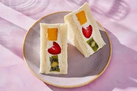 Fruit Sandwich (Fruit Sando)