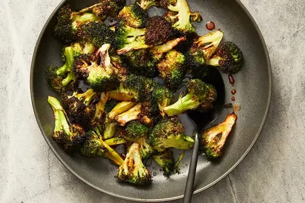 Air-Fryer Crispy Broccoli with Umami Infusion